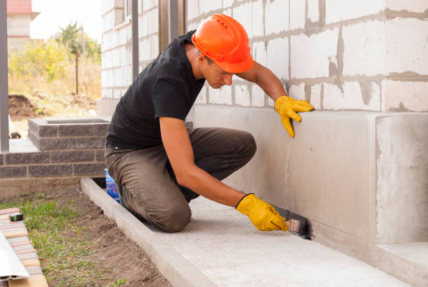 Waterproofing professionals working in Paris, IL